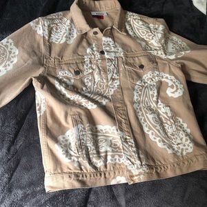 “424 On Fairfax” Brand New Paisley Trucker(Large)